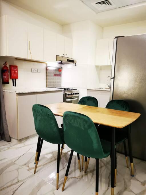 208 Amazing 2 Bedroom With Burj Khalifa & Canal View